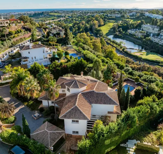 Detached villa R5023432