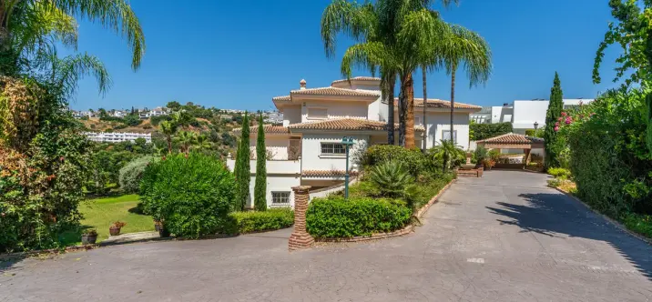 Detached villa R5023432 2