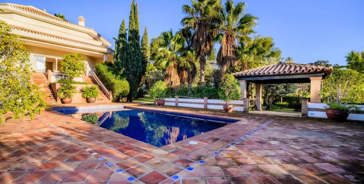 Sale of detached villa in Nueva Andalucía (district Nueva Andalucía) 4