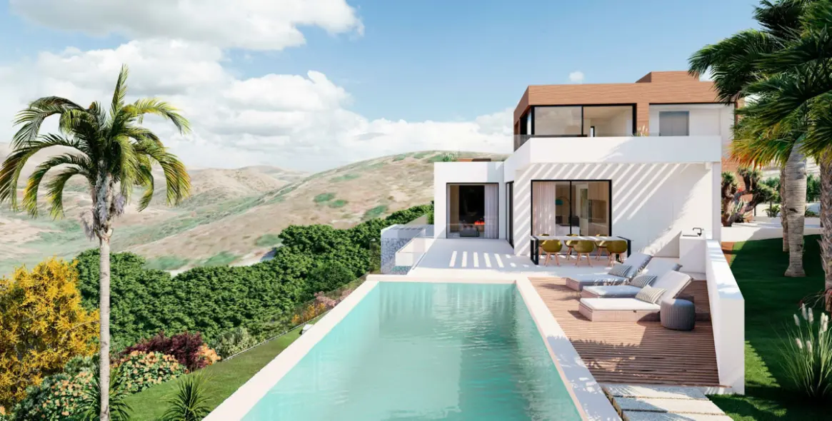 Sale of detached villa in Artola 2