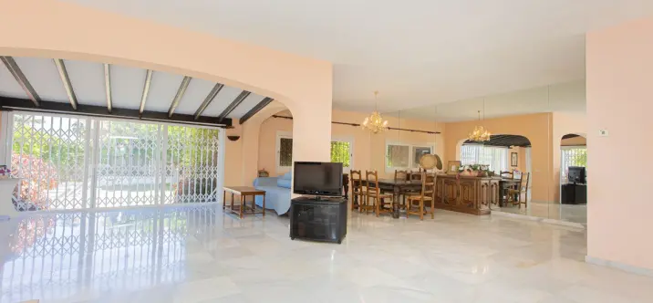 Detached villa R5037583 4