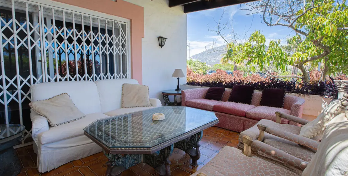 Sale of detached villa in Nueva Andalucía (district Nueva Andalucía) 10