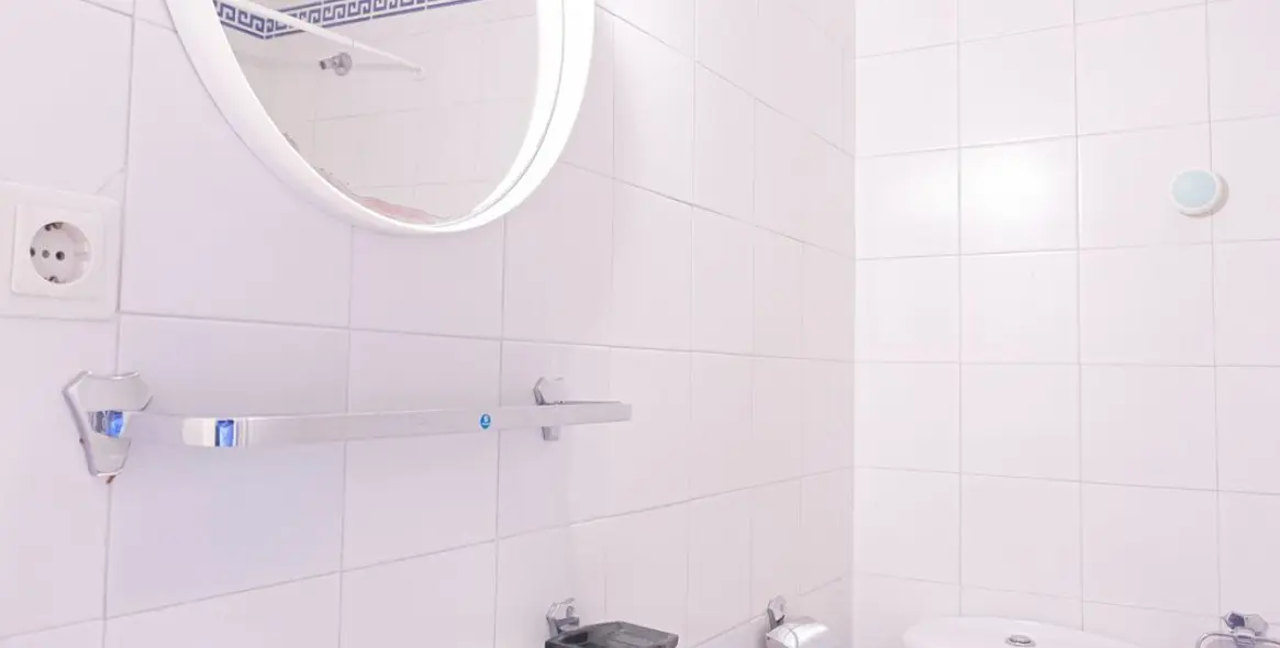 Venta de villa independiente en Nueva Andalucía 24