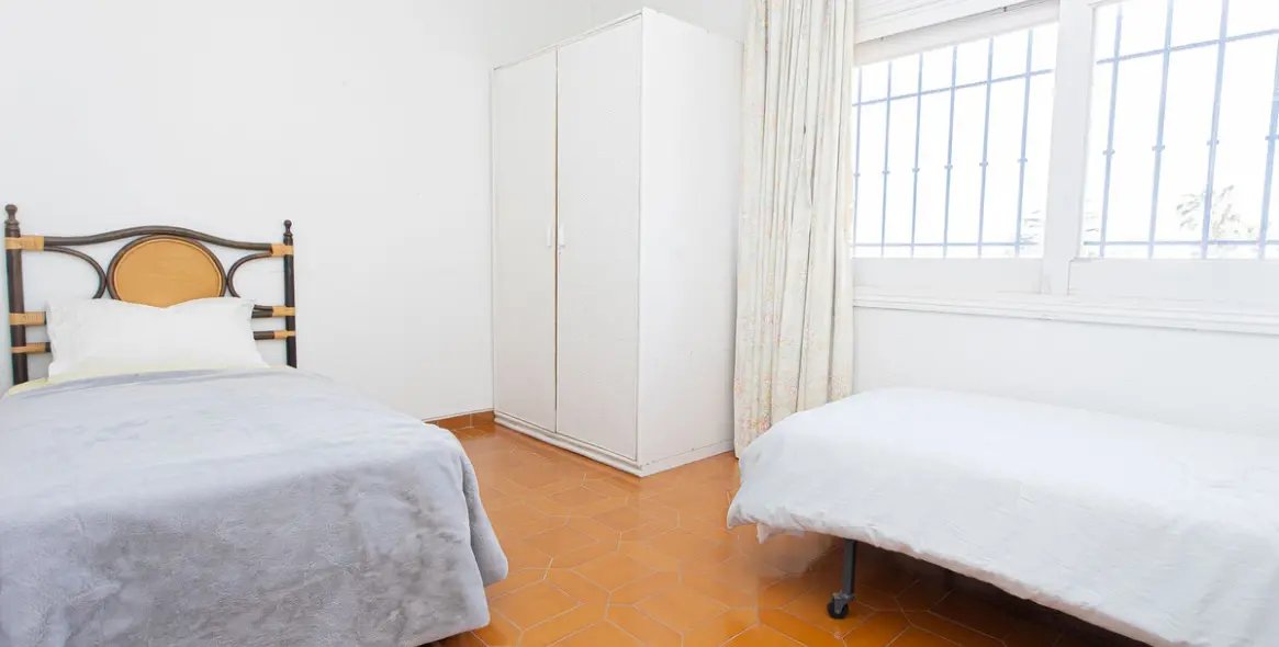 Venta de villa independiente en Nueva Andalucía 29