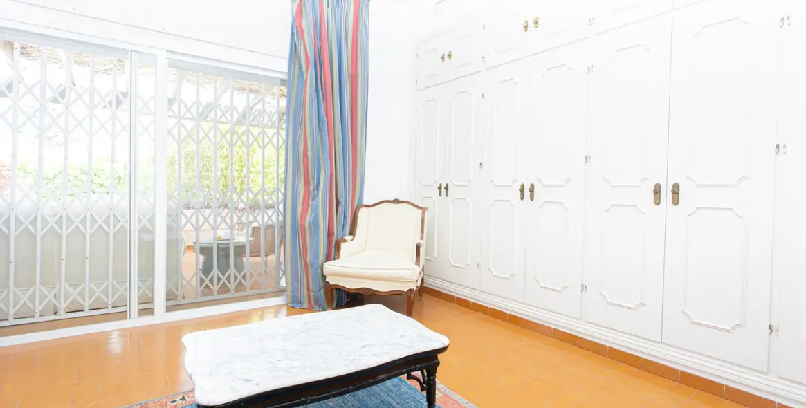 Venta de villa independiente en Nueva Andalucía 33