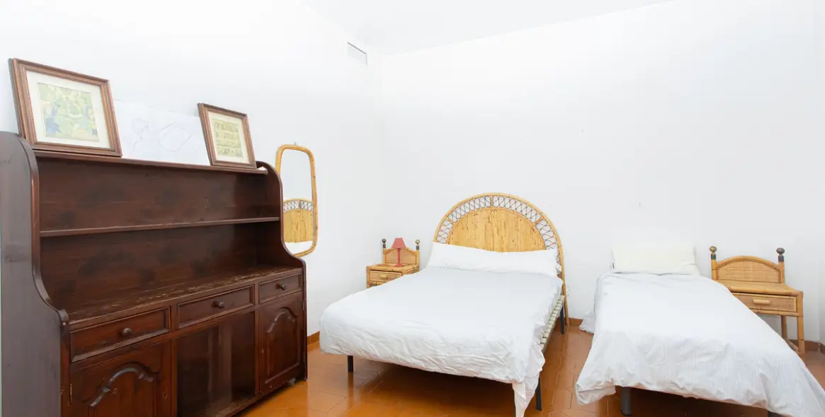 Venta de villa independiente en Nueva Andalucía 35