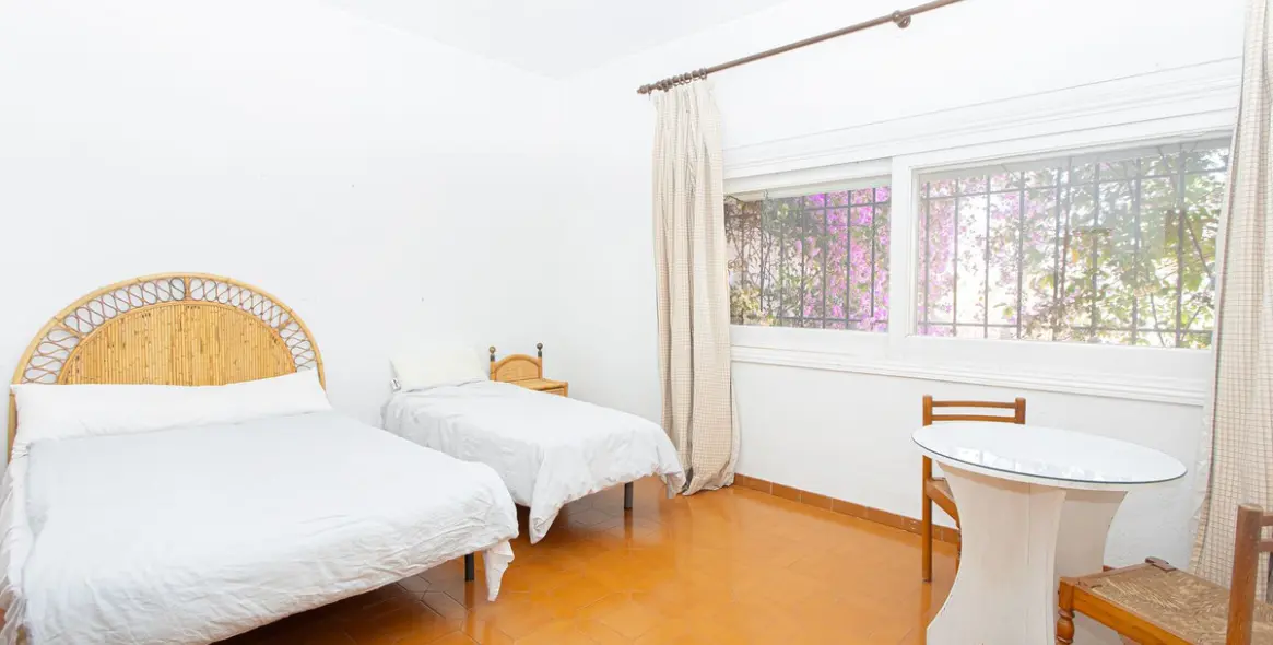 Venta de villa independiente en Nueva Andalucía 38