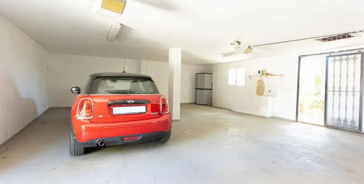 Venta de villa independiente en Nueva Andalucía 56