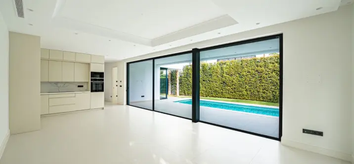 Продажа  отдельно стоящей виллы в The Golden Mile 1