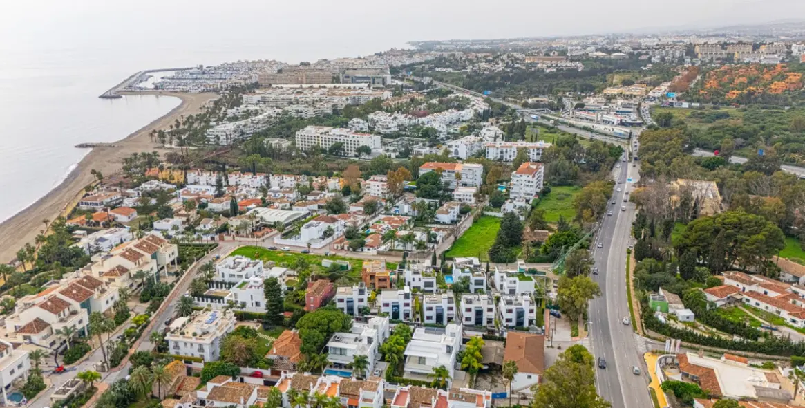 Продажа  отдельно стоящей виллы в The Golden Mile 4