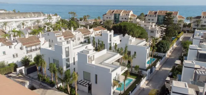 Продажа  отдельно стоящей виллы в The Golden Mile 0