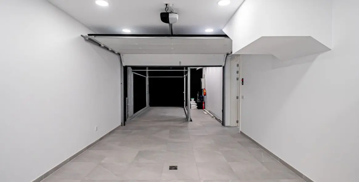 Продажа  отдельно стоящей виллы в The Golden Mile 17