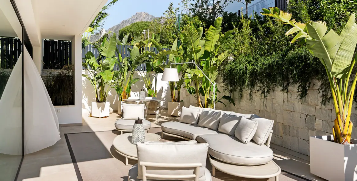 Продажа дома на две семьи в Sierra Blanca 13