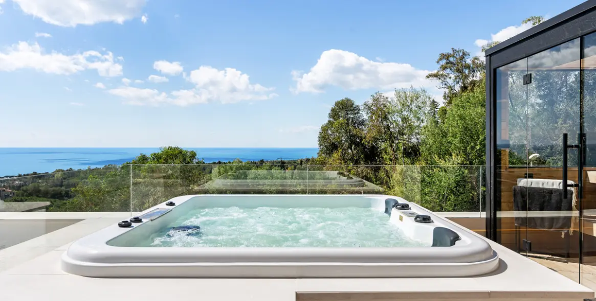 Продажа дома на две семьи в Sierra Blanca 32