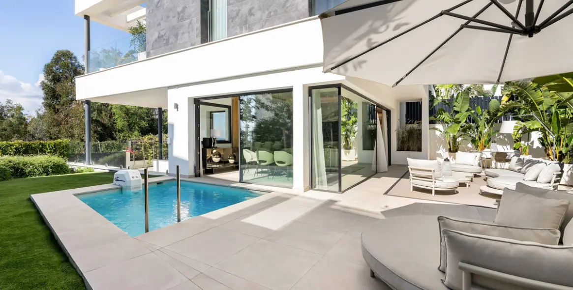 Venta de casa pareada en Sierra Blanca 16