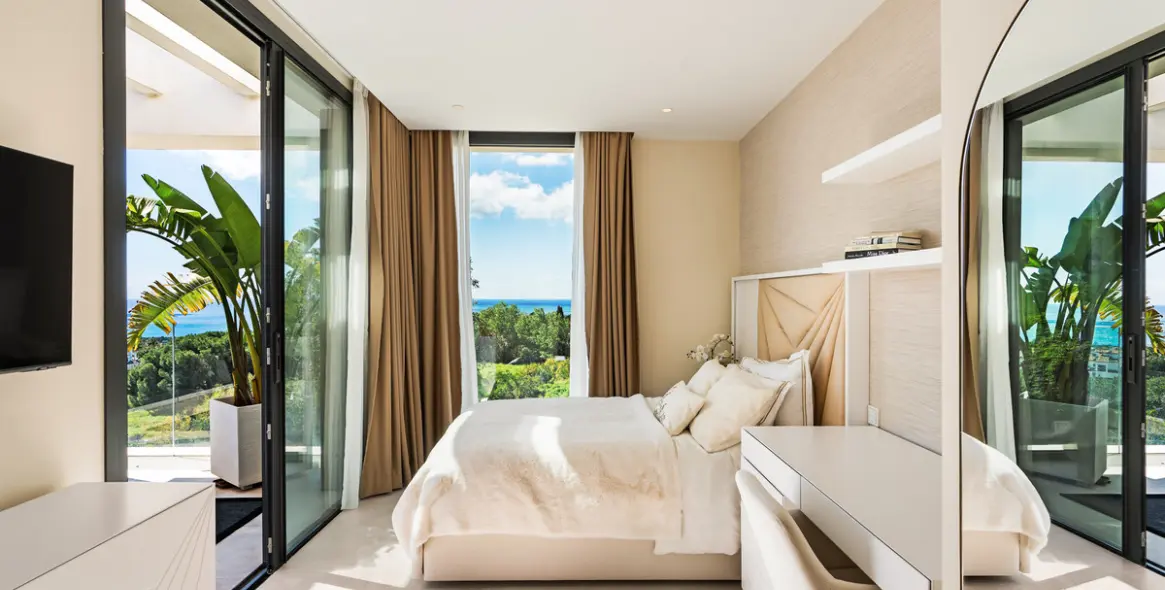 Venta de casa pareada en Sierra Blanca 24