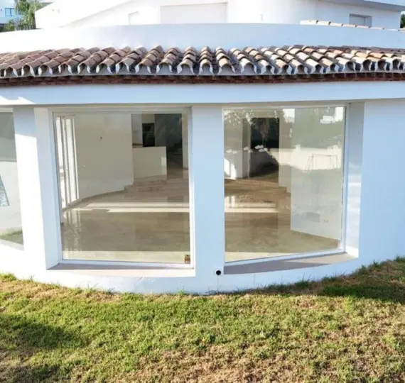 Продажа  отдельно стоящей виллы в El Paraiso