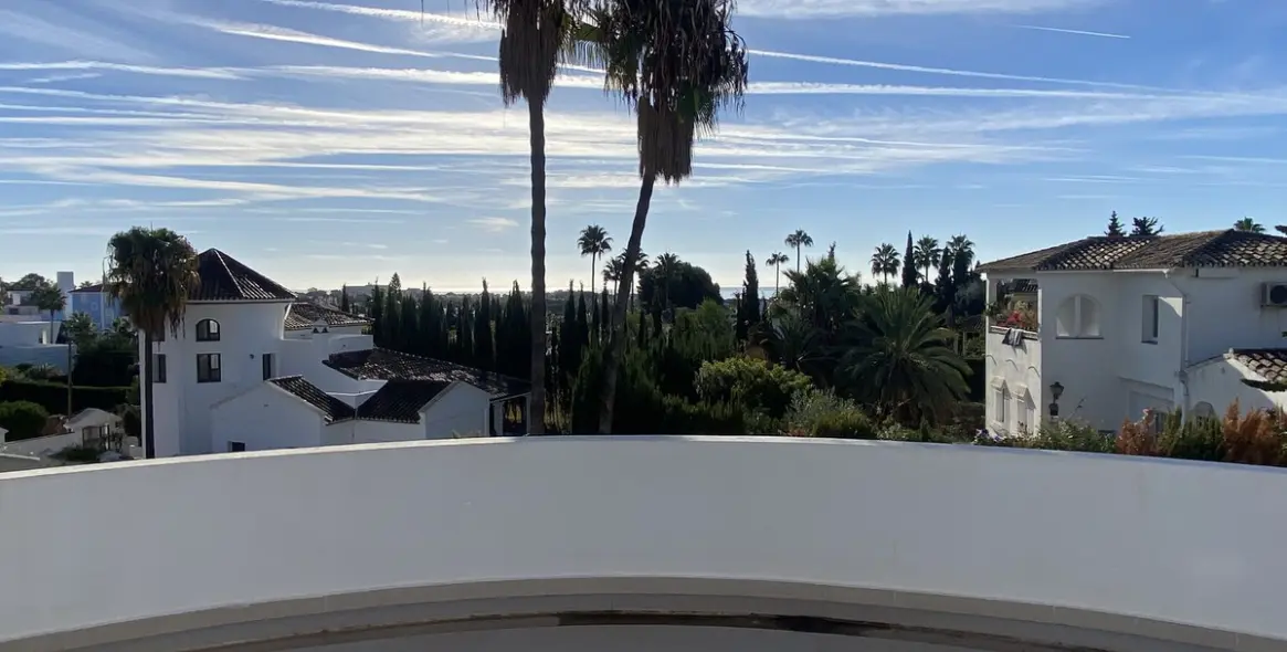 Продажа  отдельно стоящей виллы в El Paraiso 9