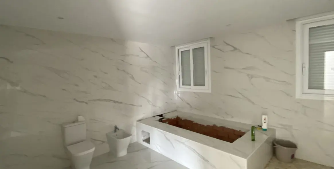 Продажа  отдельно стоящей виллы в El Paraiso 22