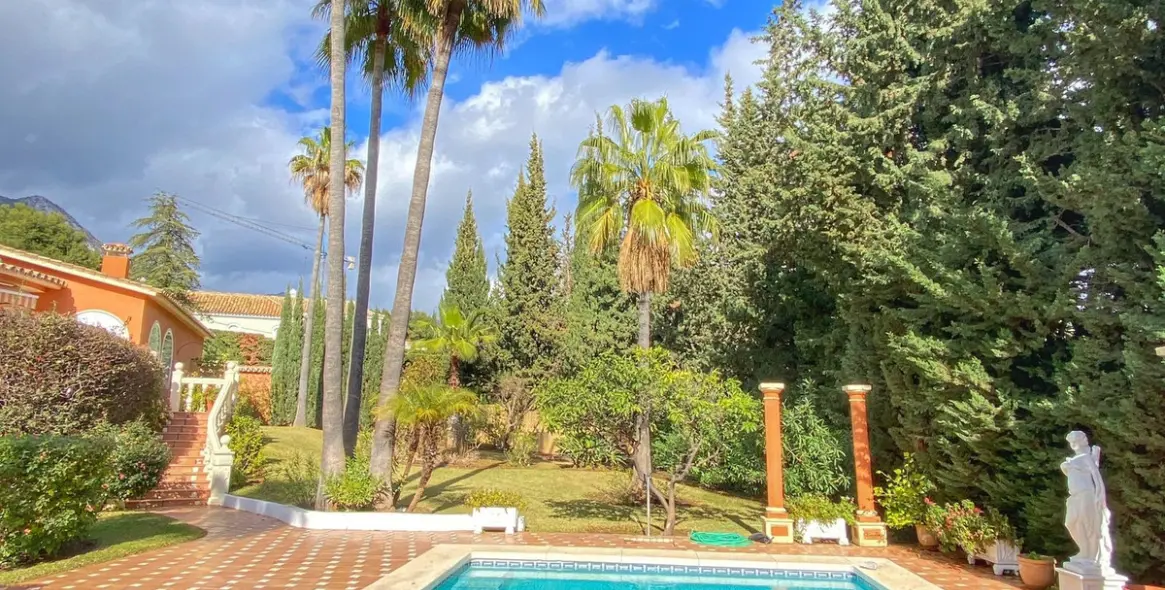 Sale of detached villa in Marbella (district Nagüeles) 7