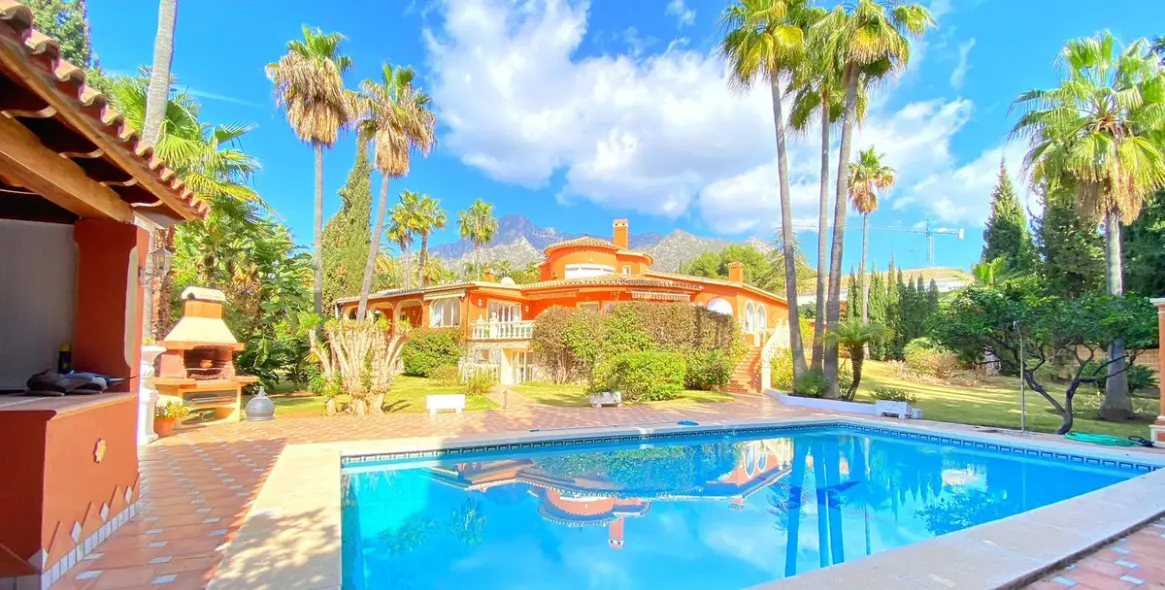 Sale of detached villa in Marbella (district Nagüeles) 9