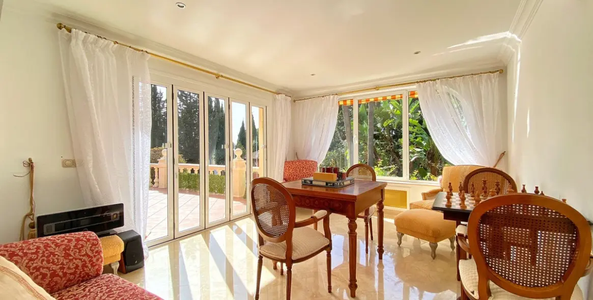 Sale of detached villa in Nagüeles 26