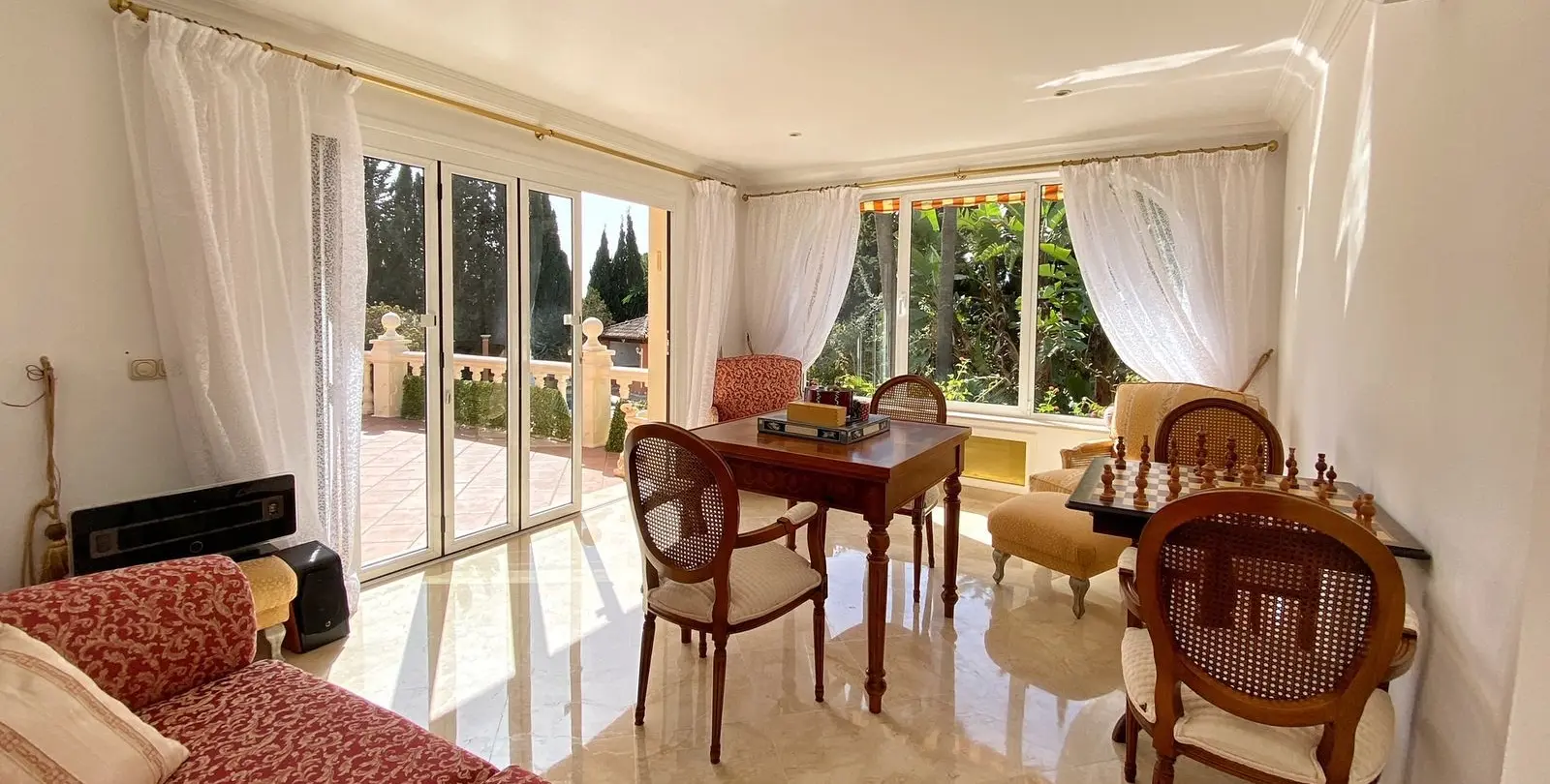 Sale of detached villa in Nagüeles 40