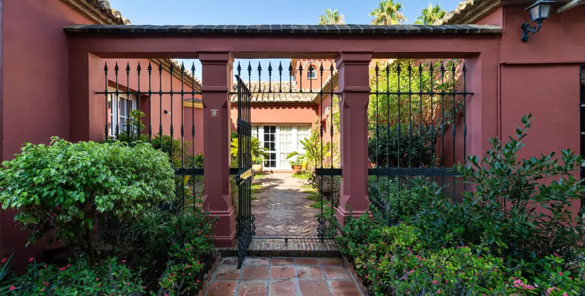 Sale of detached villa in Benalmádena (district Benalmádena Pueblo ) 8