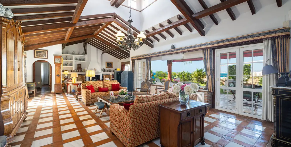 Продажа  отдельно стоящей виллы в Benalmadena 19