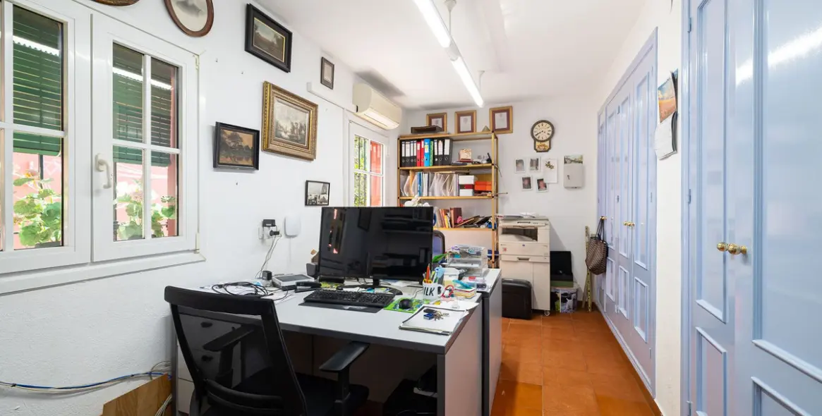 Продажа  отдельно стоящей виллы в Benalmadena 24