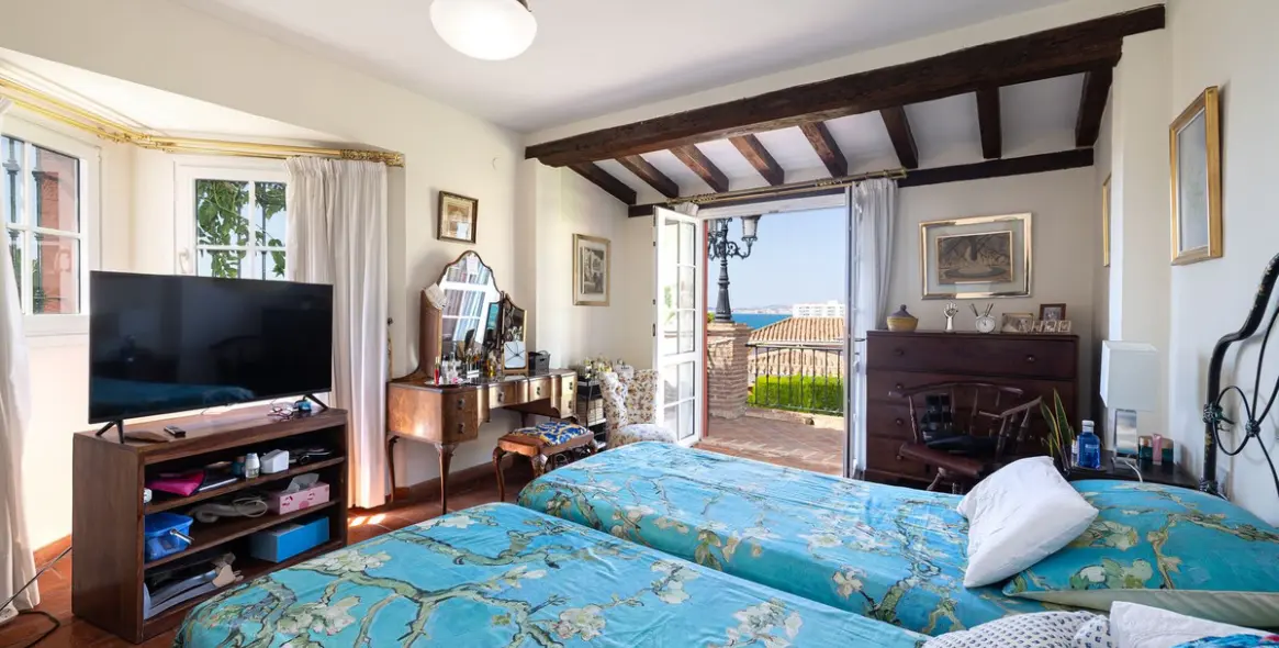 Продажа  отдельно стоящей виллы в Benalmadena 27