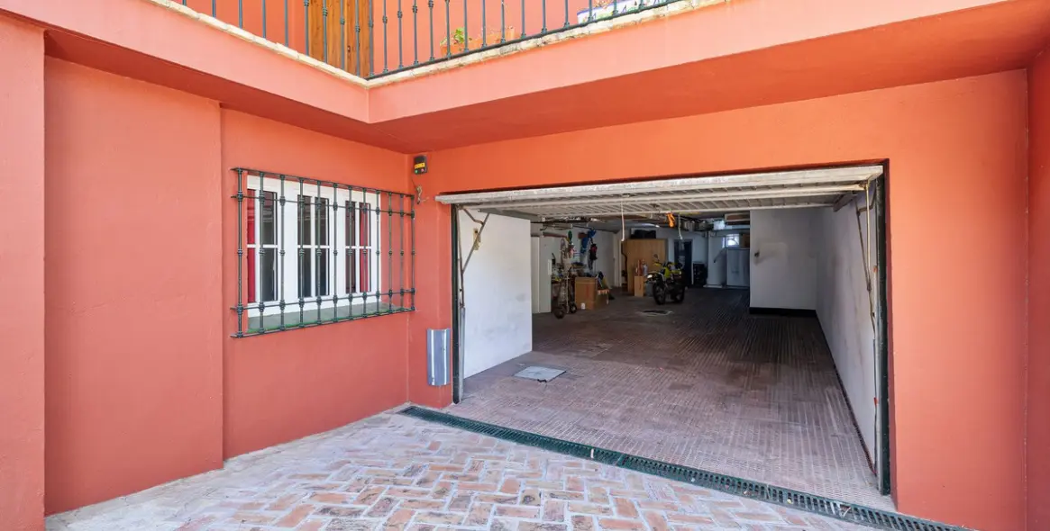 Продажа  отдельно стоящей виллы в Benalmadena 36