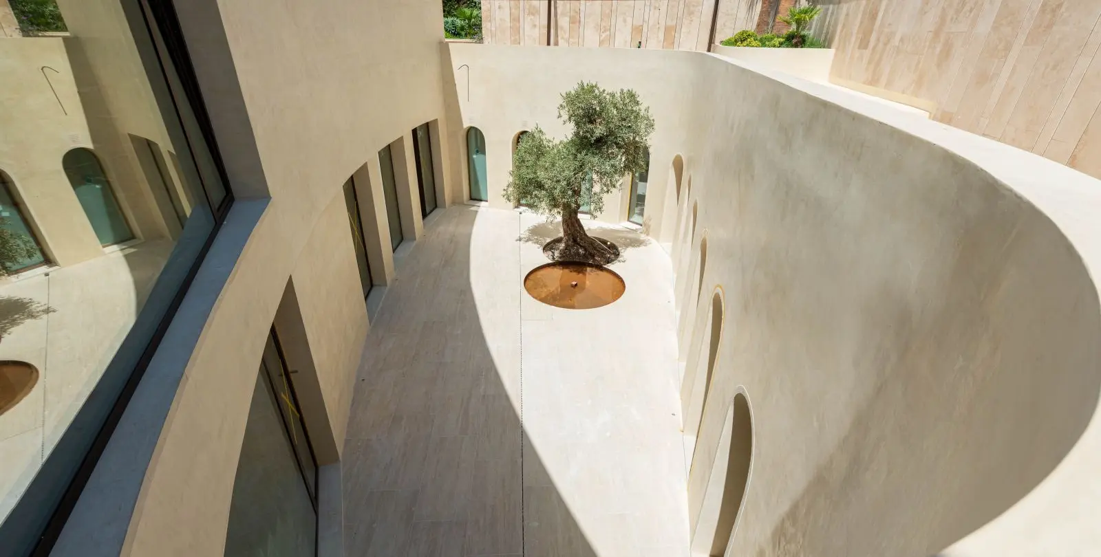 Sale of detached villa in Casares 18