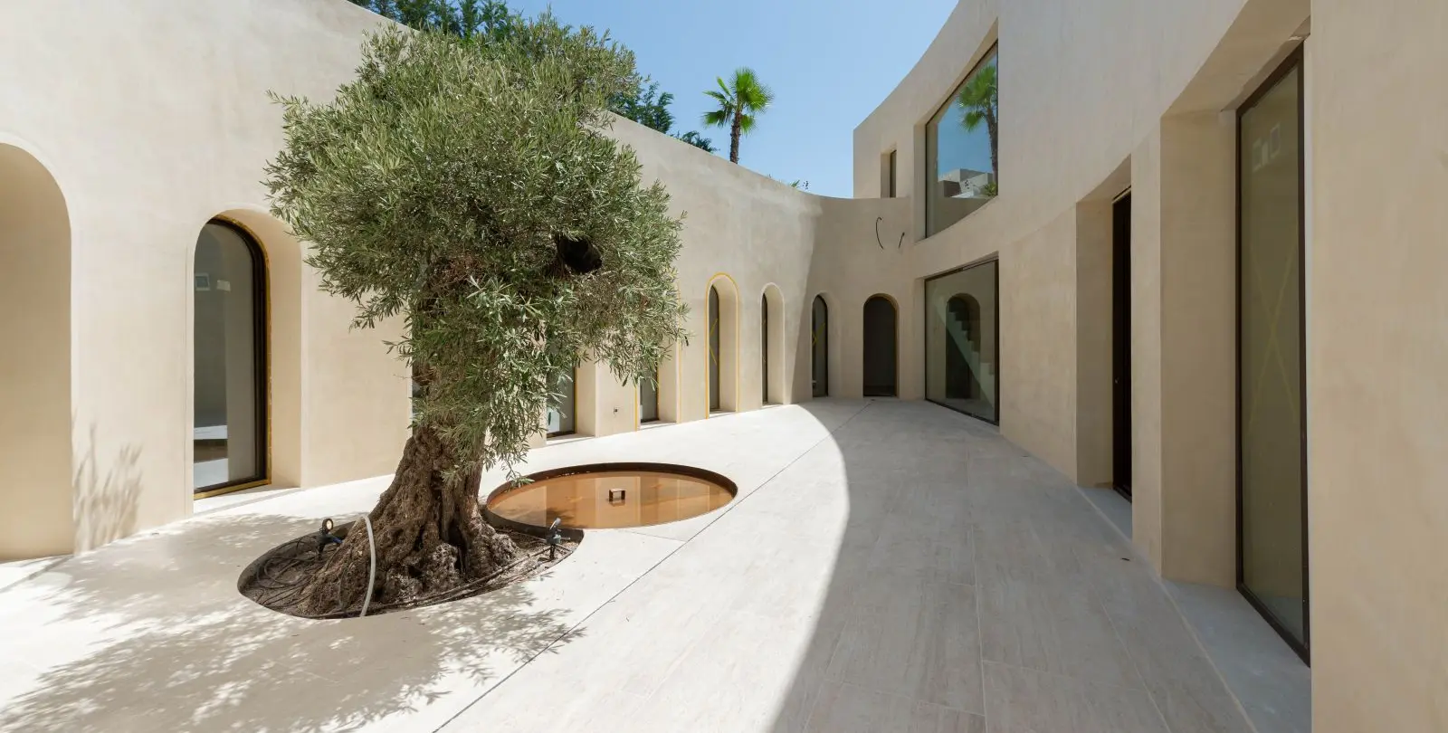 Sale of detached villa in Casares 23