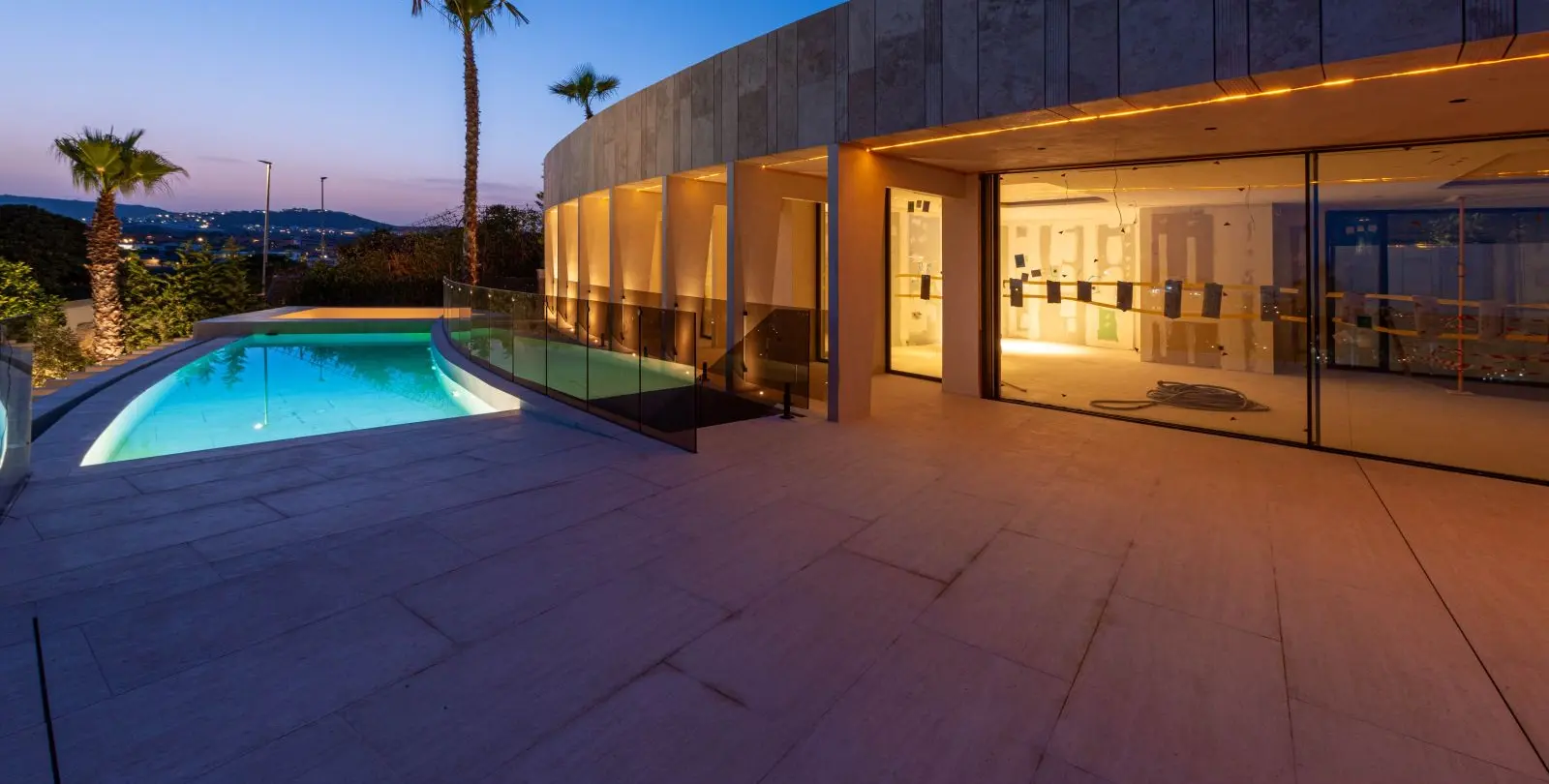 Sale of detached villa in Casares 31