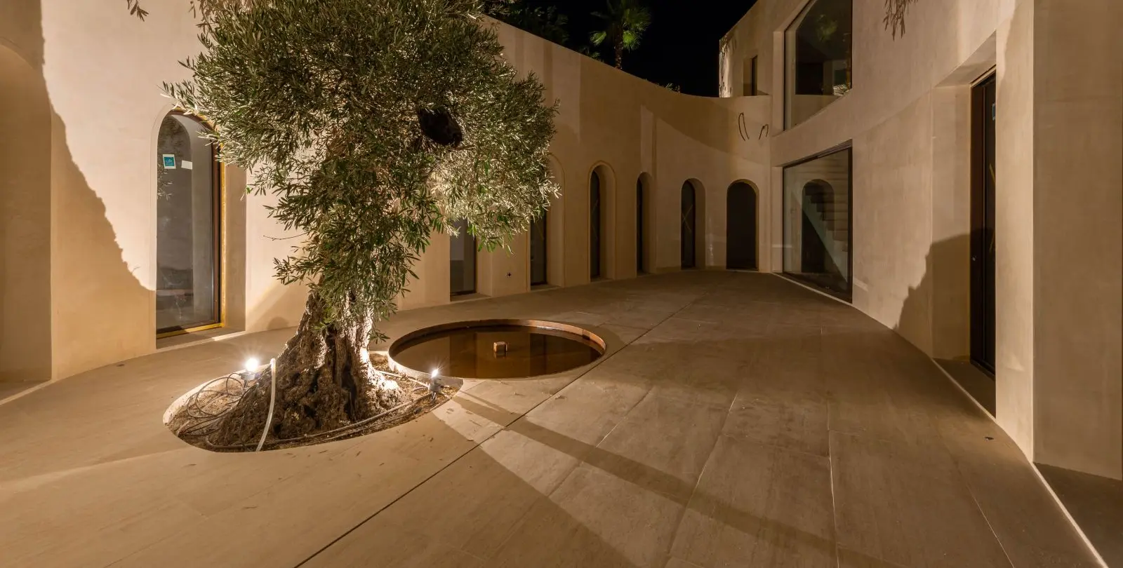 Sale of detached villa in Casares 40