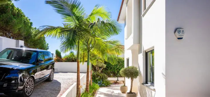 Продажа  отдельно стоящей виллы в Artola 2