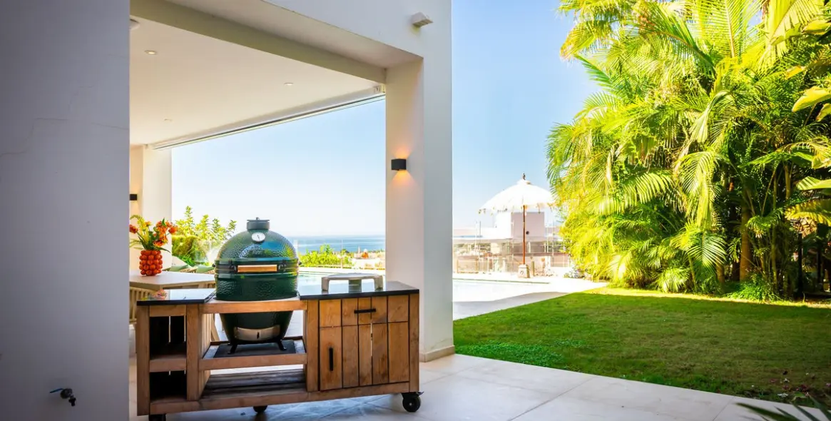 Продажа  отдельно стоящей виллы в Artola 9