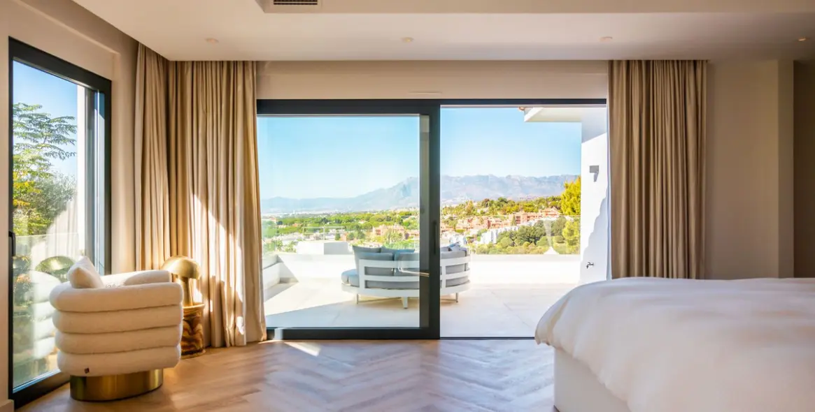 Продажа  отдельно стоящей виллы в Artola 23