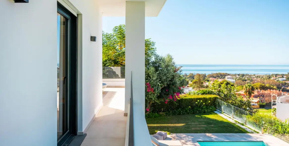 Продажа  отдельно стоящей виллы в Artola 25