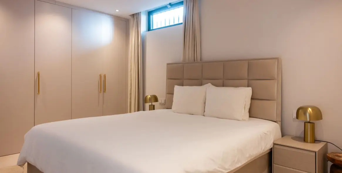 Продажа  отдельно стоящей виллы в Artola 32