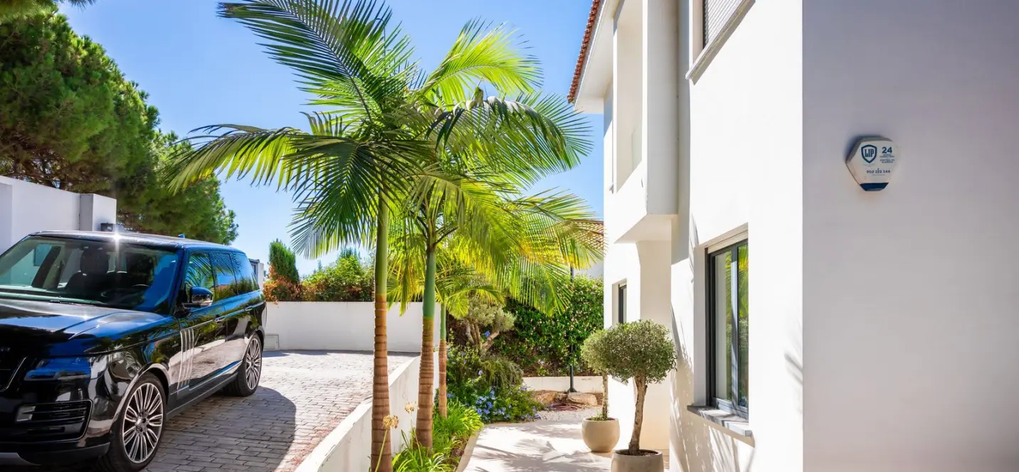 Venta de villa independiente en Artola 2