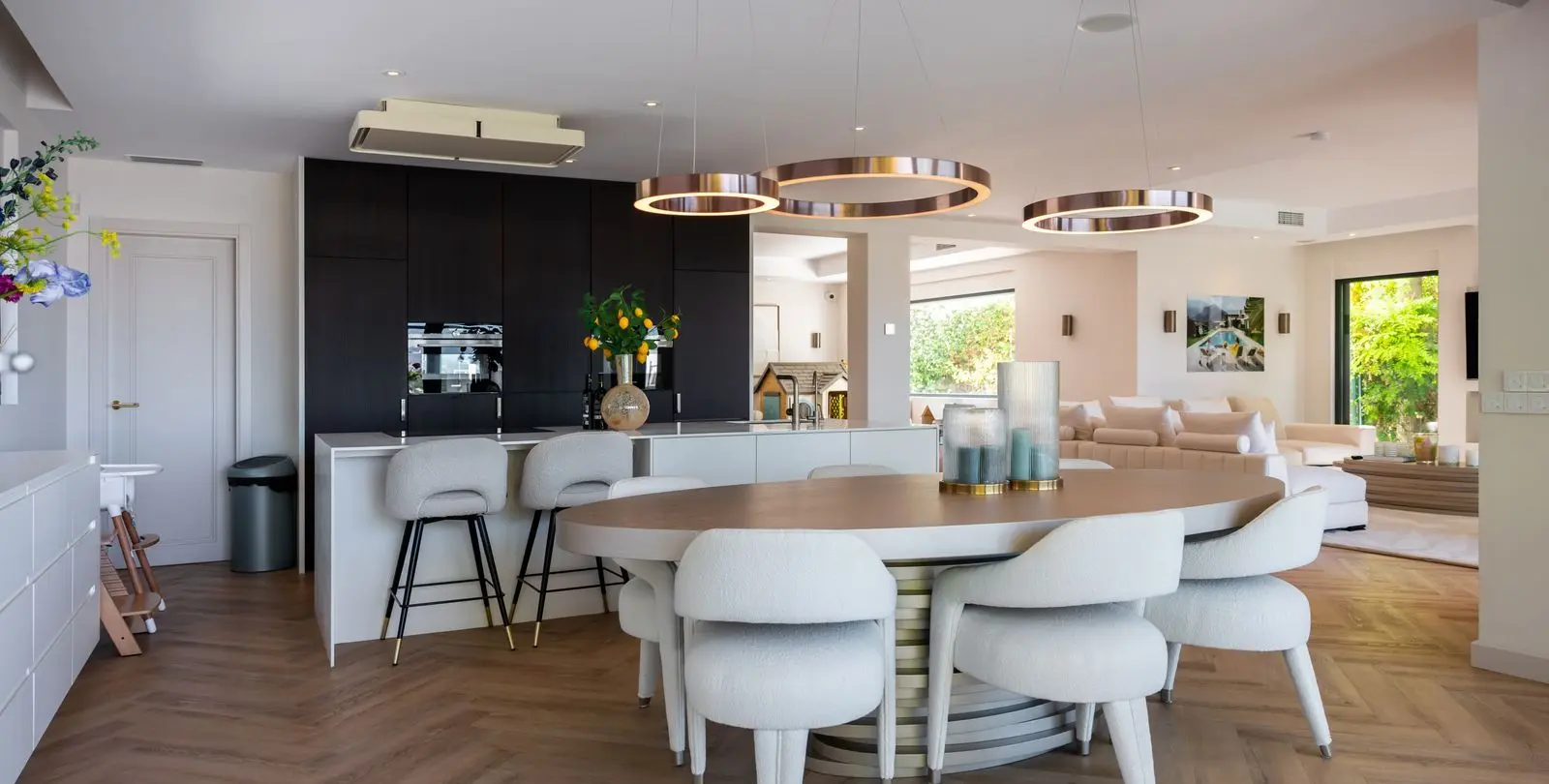 Venta de villa independiente en Artola 11