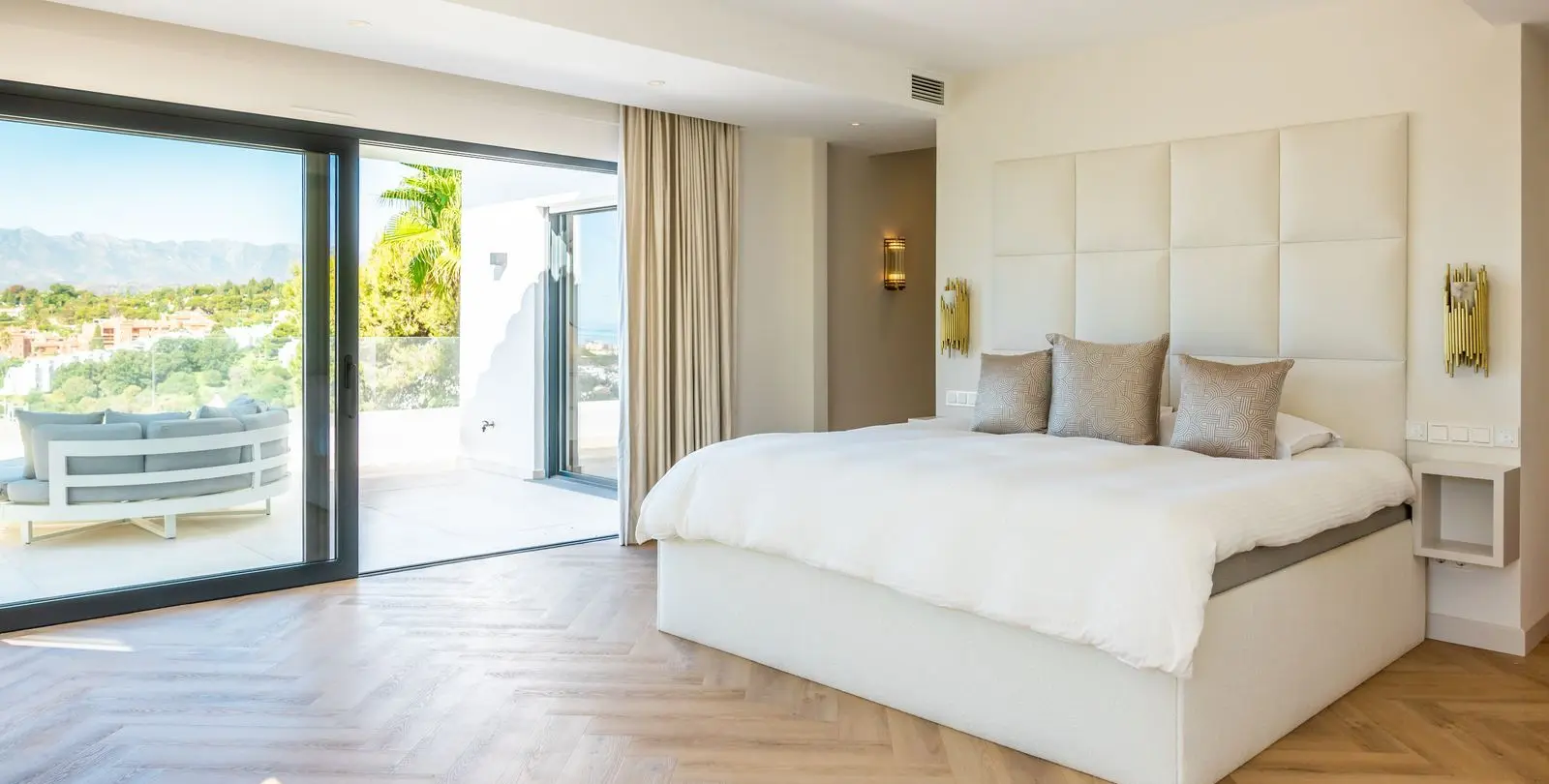 Venta de villa independiente en Artola 21