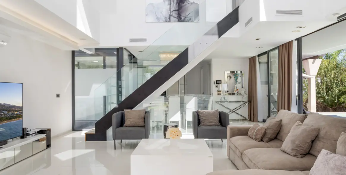 Sale of detached villa in Nueva Andalucía (district Nueva Andalucía) 6