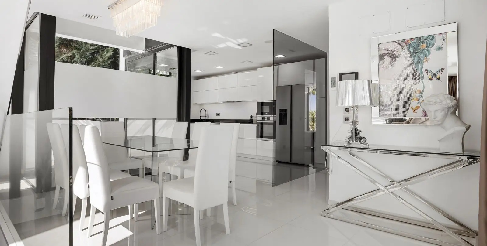 Short-term rent of detached villa in Nueva Andalucía 9