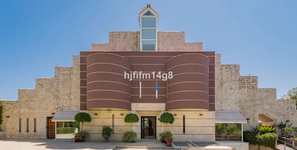 Продажа  отдельно стоящей виллы в La Quinta 2