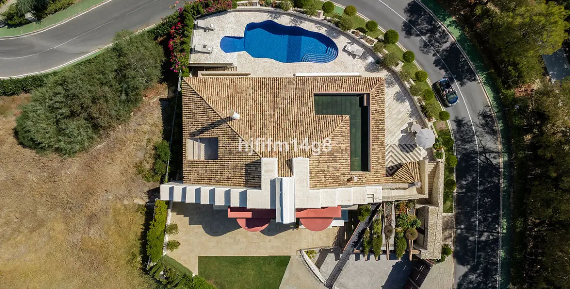 Продажа  отдельно стоящей виллы в La Quinta 3