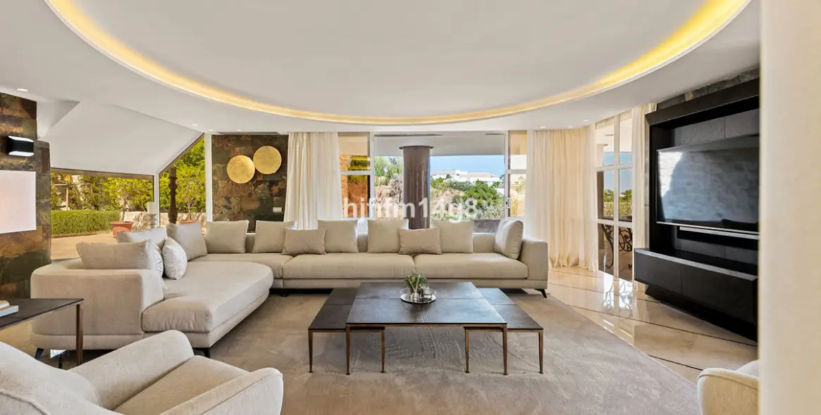 Продажа  отдельно стоящей виллы в La Quinta 6