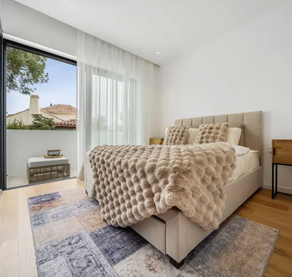 Detached villa R4238248